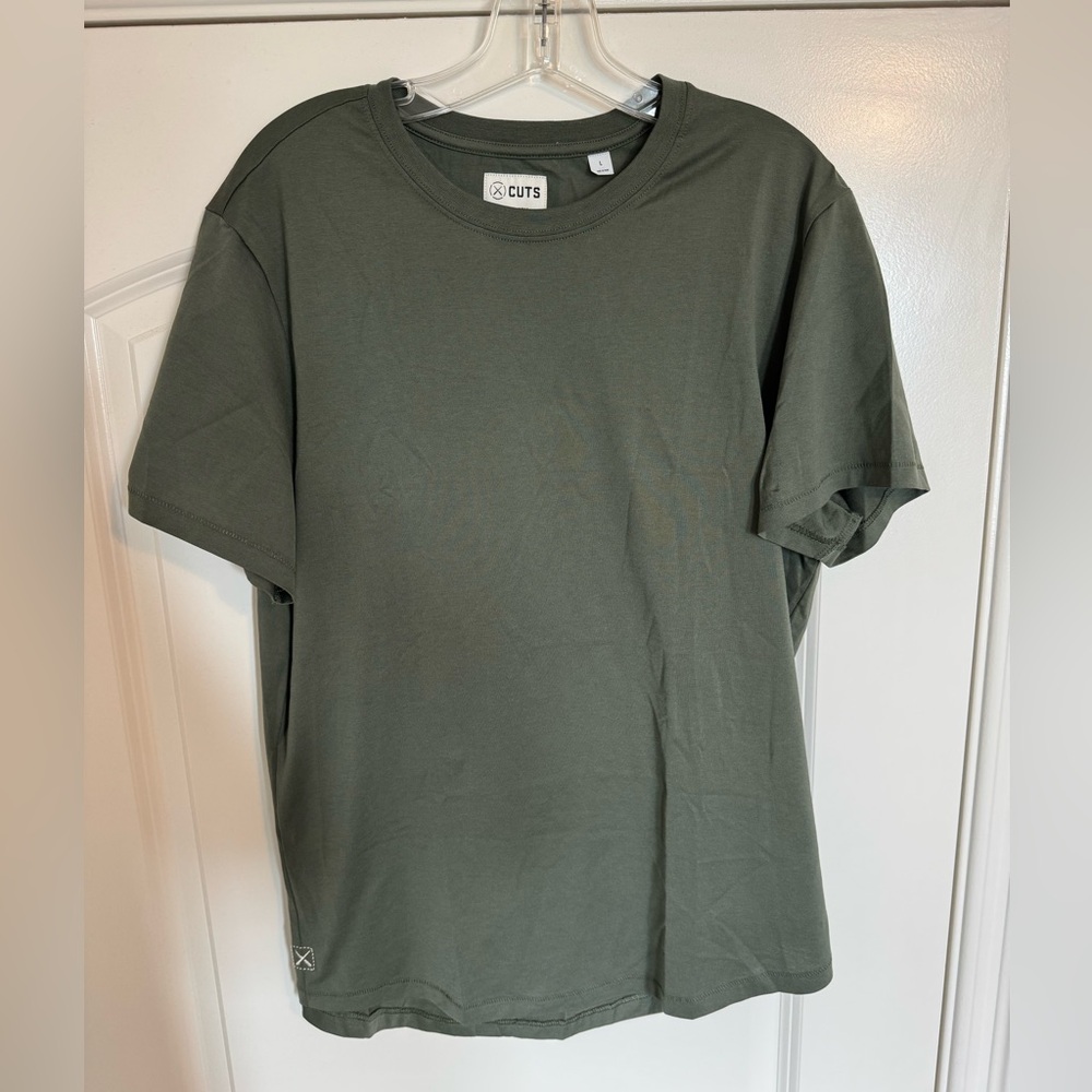 CUTS Clothing Men’s Shirt Sleeve